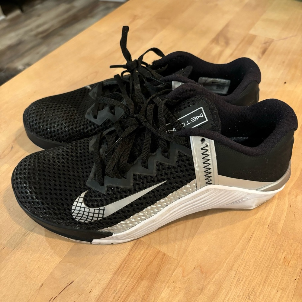 Nike Metcon 5 Women’s Size 9 Gently Used